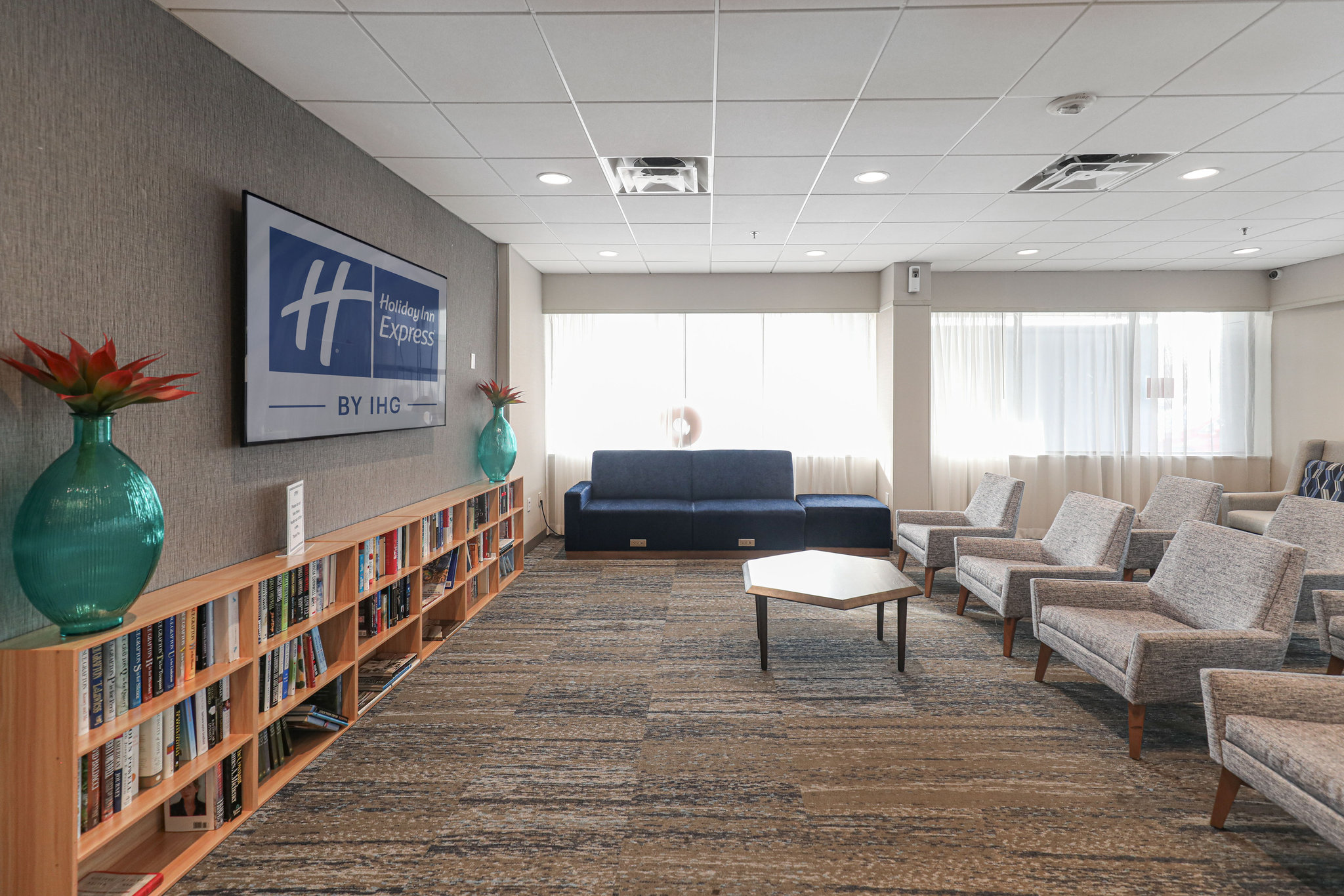 Holiday Inn Express Washington DC SW - Springfield by IHG Image
