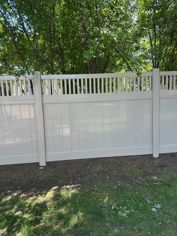Top Rail Fence Naperville Image