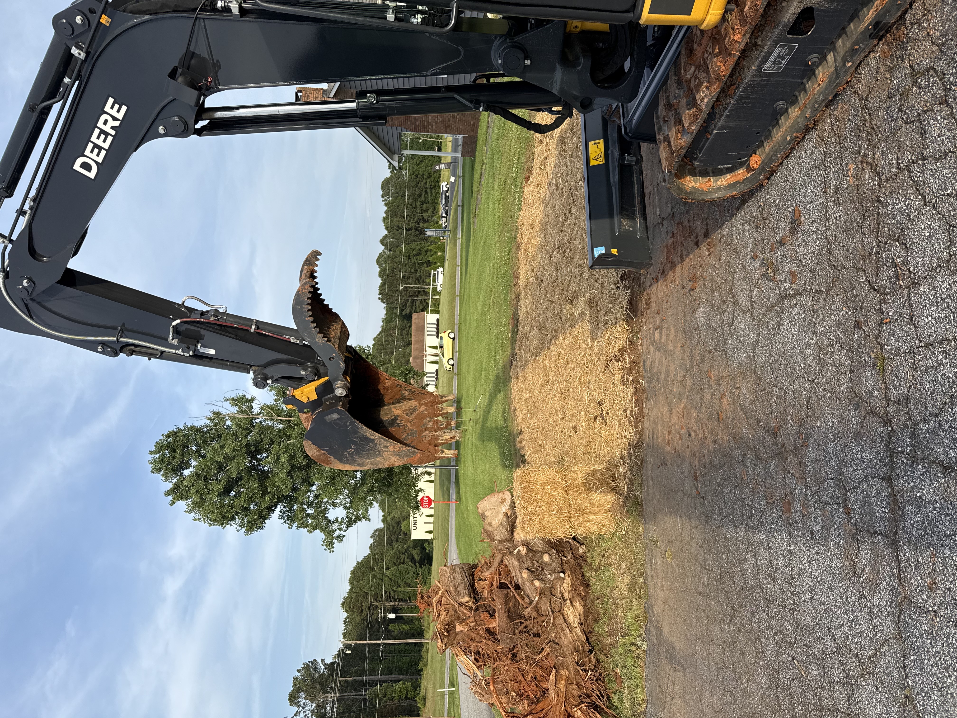 JLH Landscape & Excavation Image