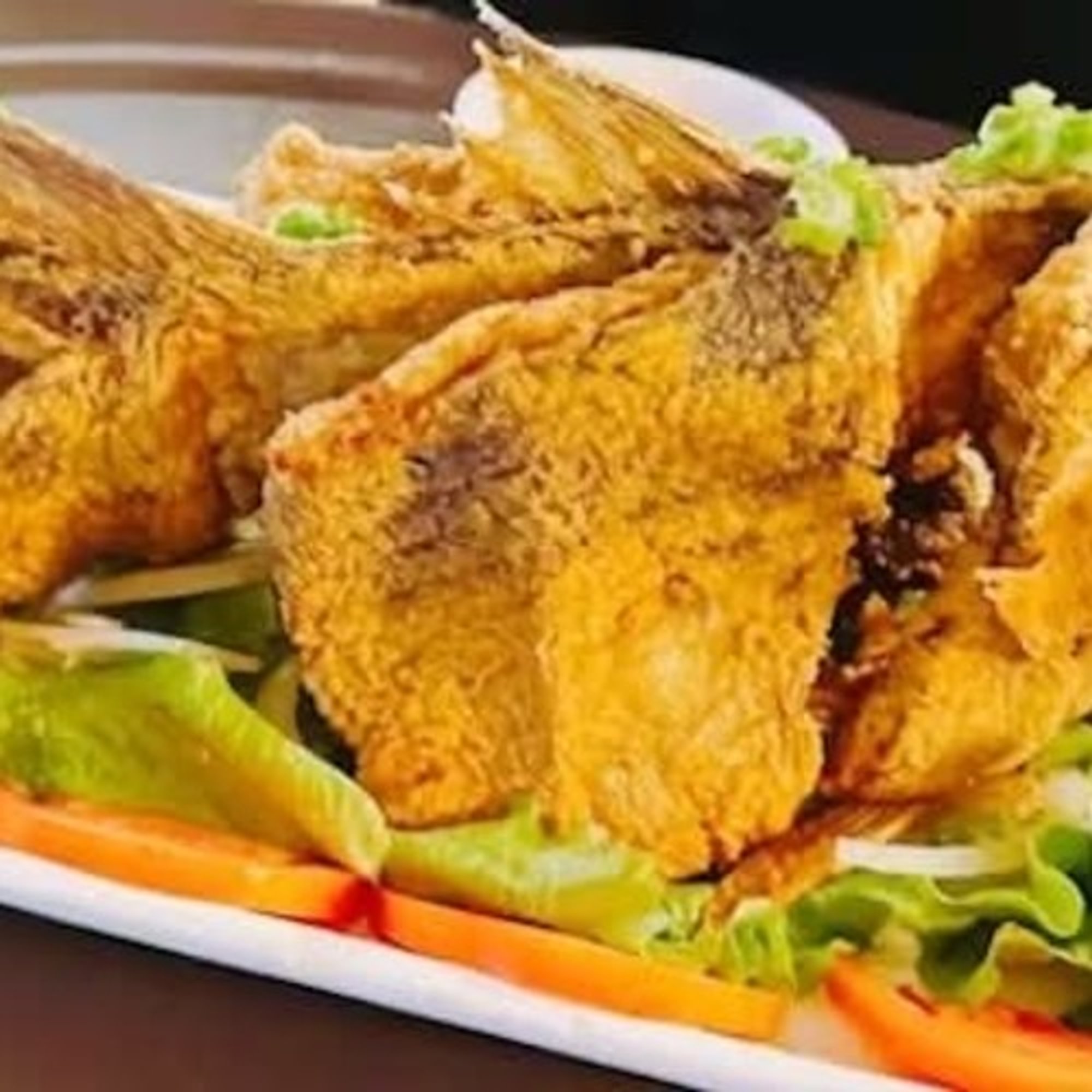 Cá Chiên Nước Mắm Gừng - Fish in Emerald River