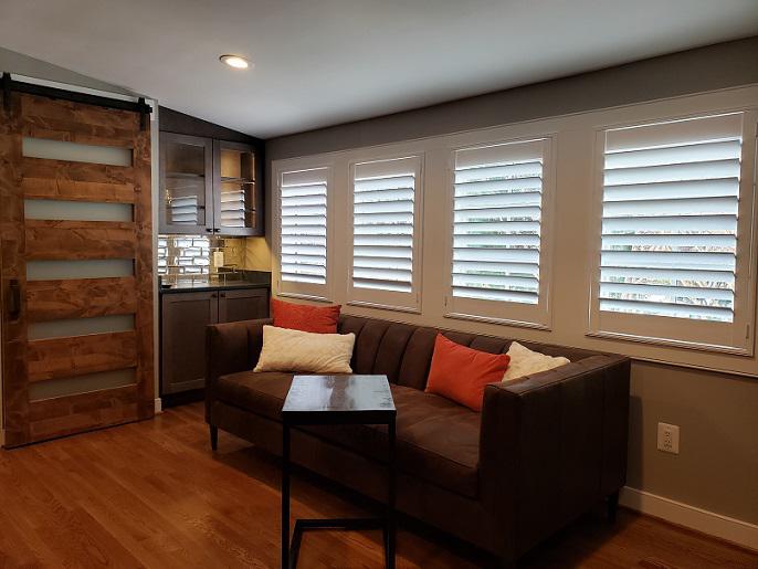 Creating a space with a comfortable, classic look? Make sure you don't skimp on the window coverings! Here's a favorite idea from Arlington: Interior Shutters to spice up any classic space!  BudgetBlindsArlingtonAlexandria  InteriorShutters  ArlingtonVA  FreeConsultation  WindowWednesday