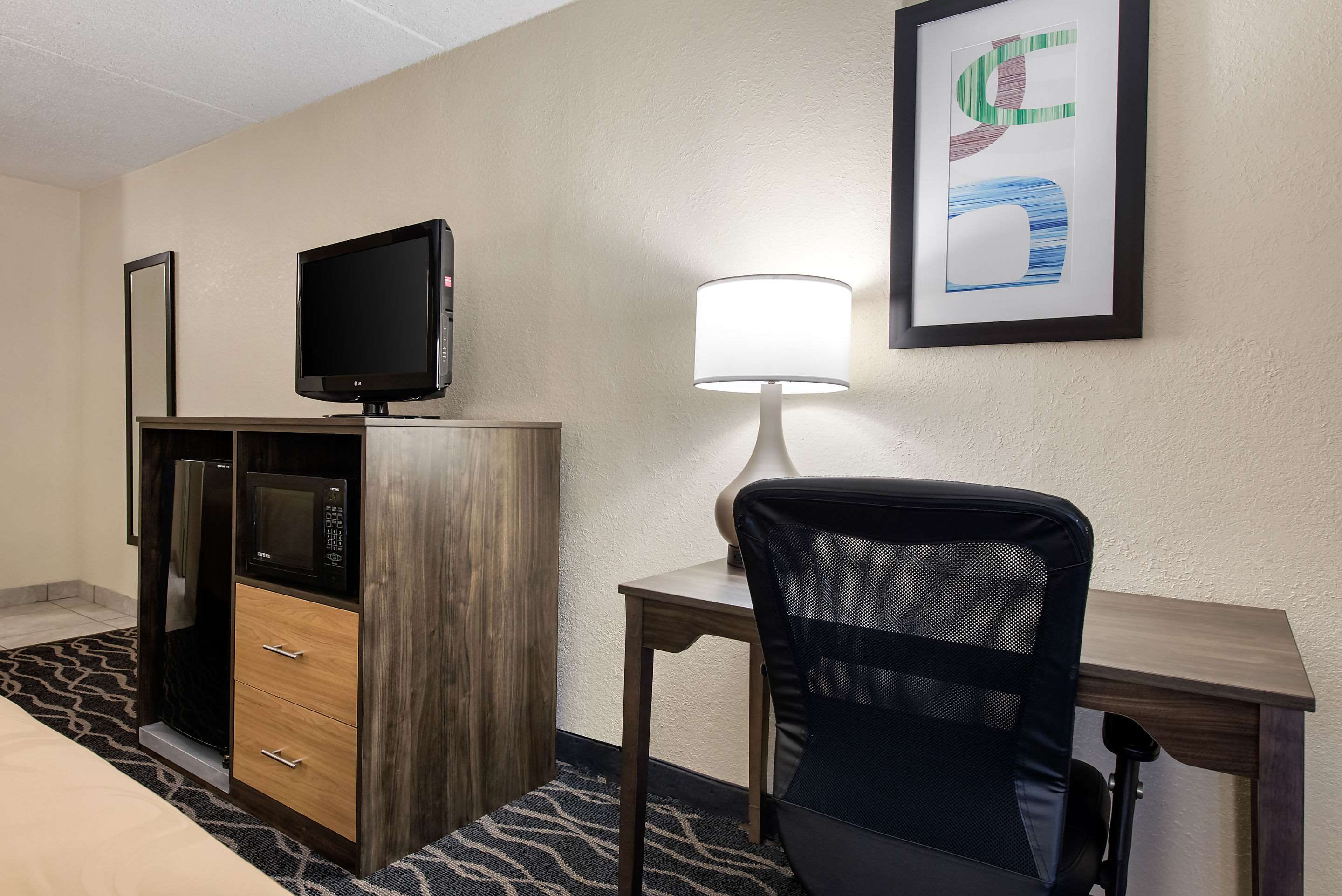 Quality Inn & Suites Lafayette I-65 Photo