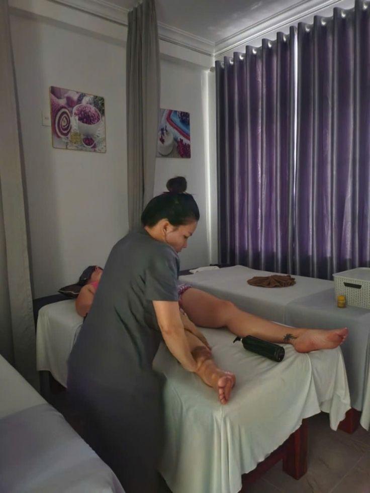 Candicovert Massage Parlor Image