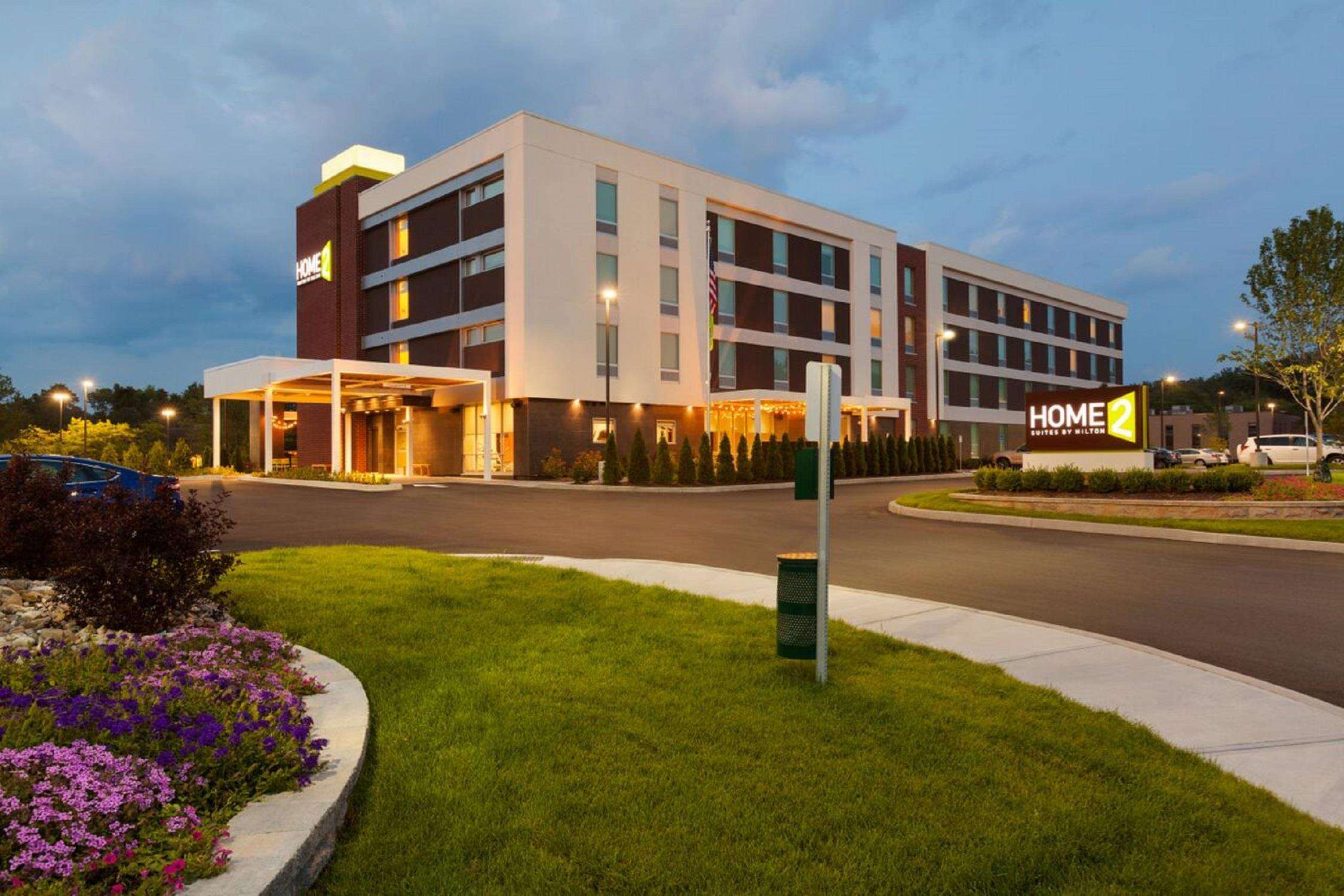 Home2 Suites by Hilton Albany Airport/Wolf Rd Photo