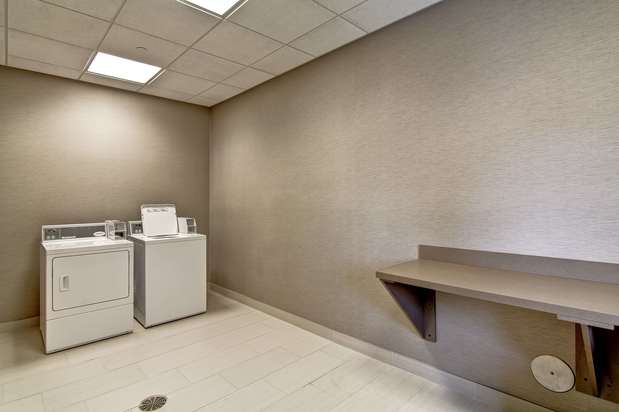 Images Hampton Inn & Suites Detroit/Troy