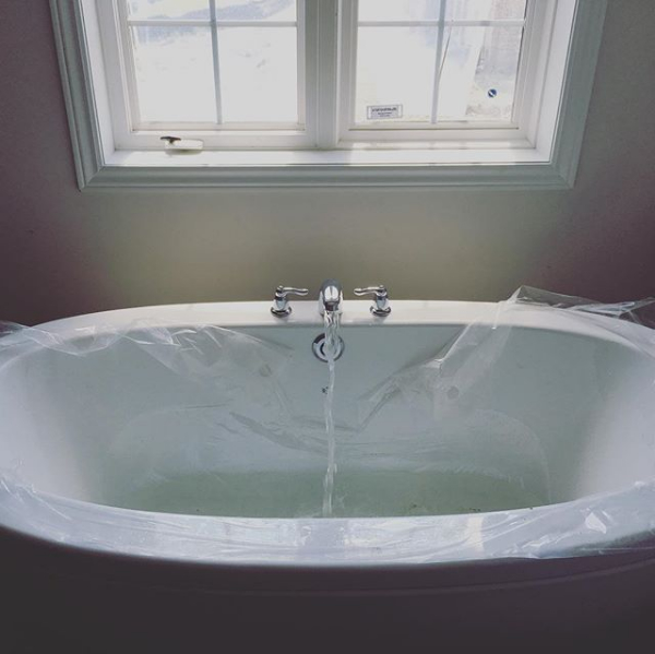 Images Deluxe Plumbing Ltd