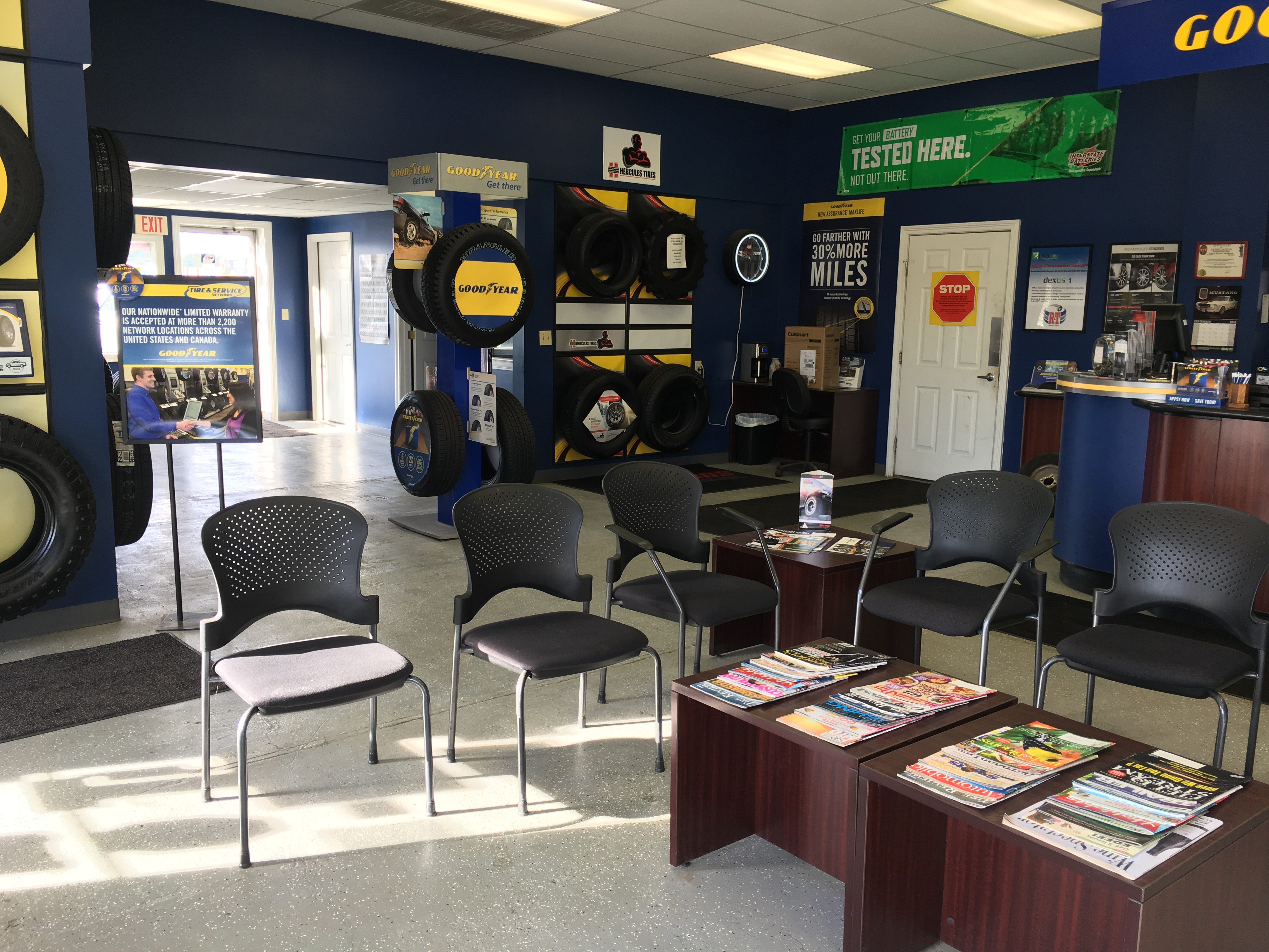 R & T Tire & Auto Service Photo