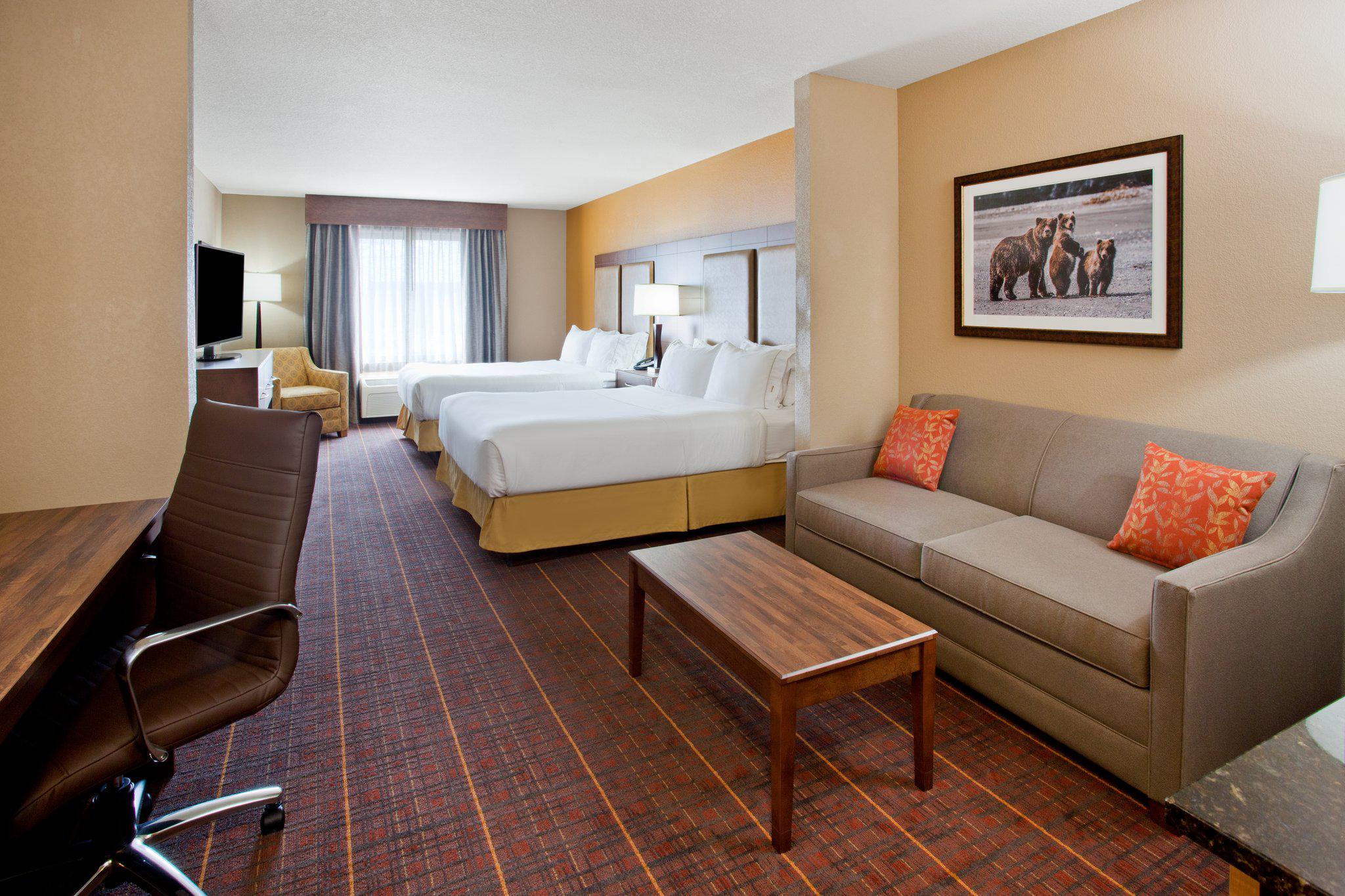 Holiday Inn Express & Suites Brainerd-Baxter Photo