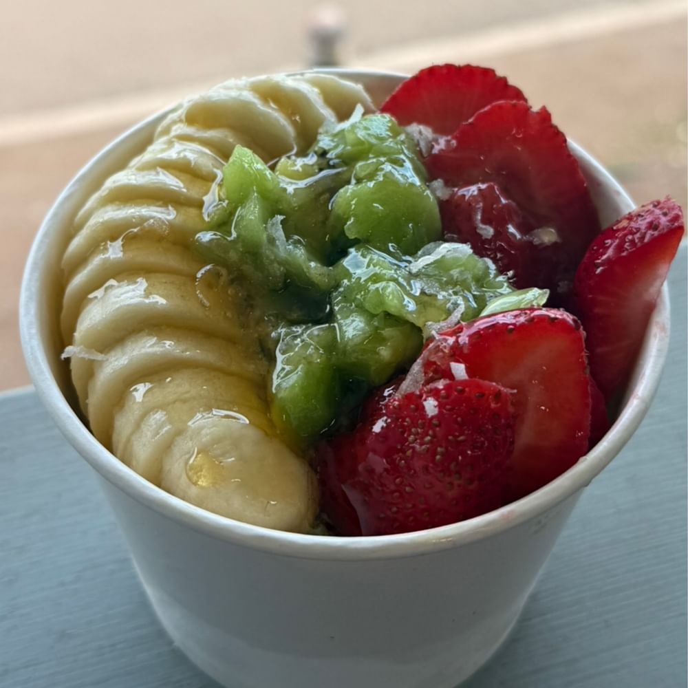 Green loaded acai bowl