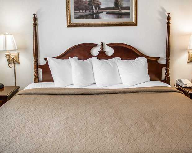 Images Quality Inn & Conference Center