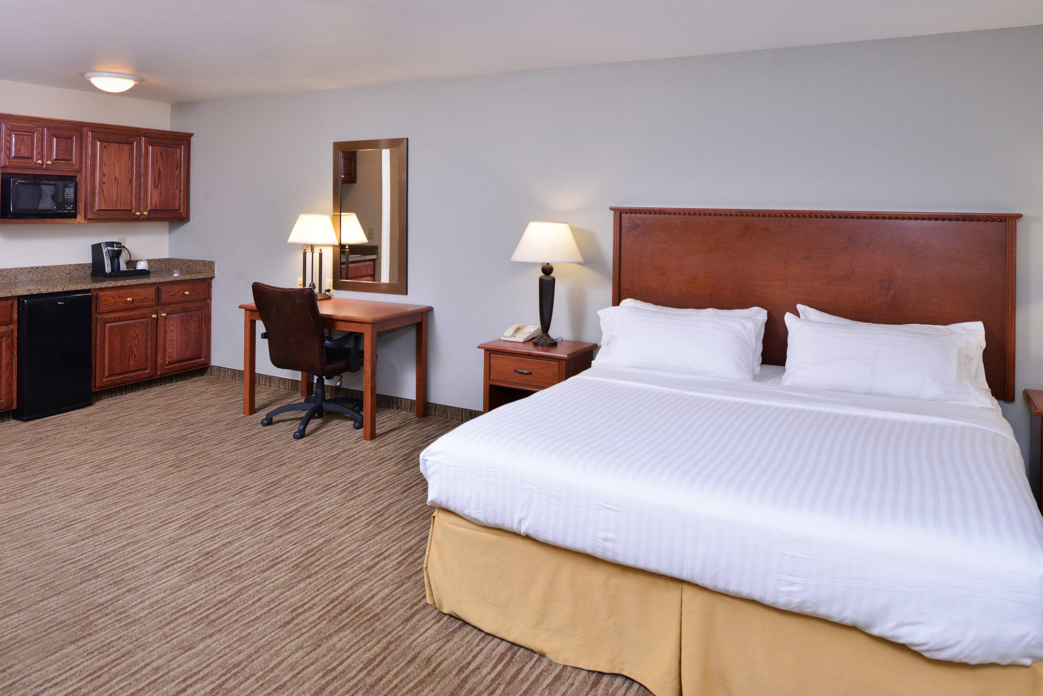 Holiday Inn Express & Suites Sioux Falls at Empire Mall Photo