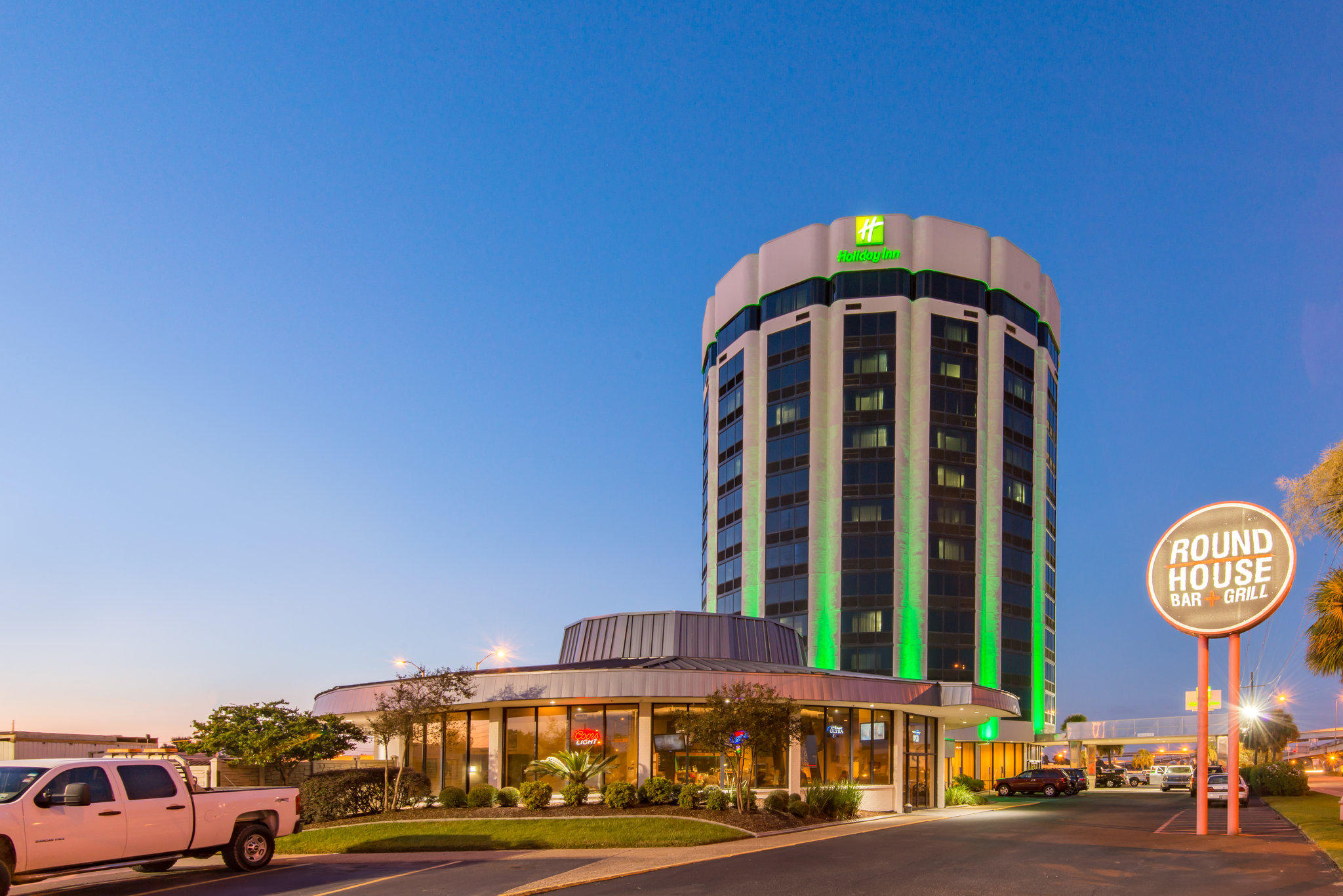 Holiday Inn New Orleans West Bank Tower Photo