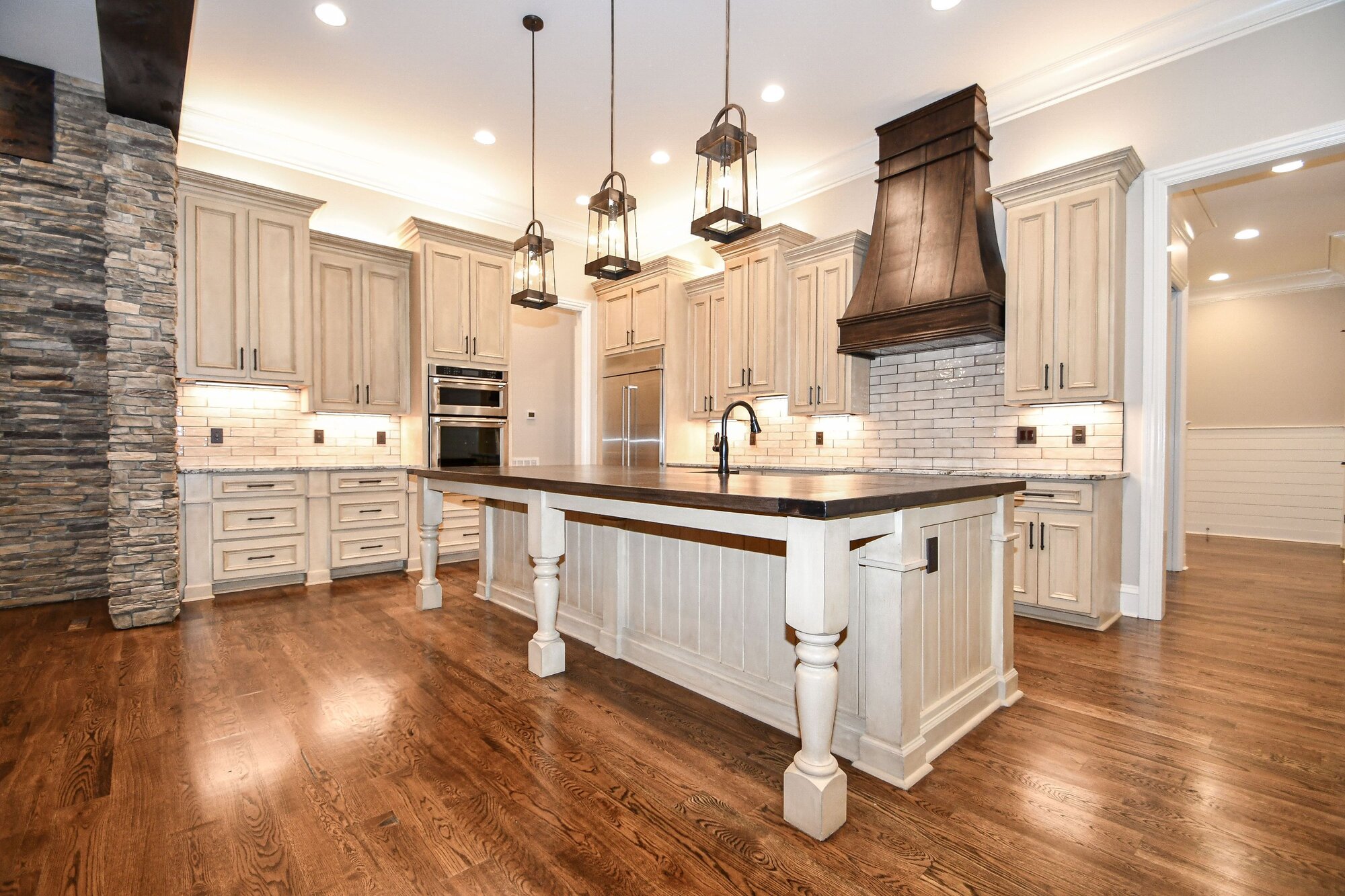 Emerald Pointe Construction, INC Image