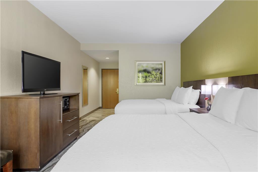 Best Western Plus River Escape Inn & Suites Image