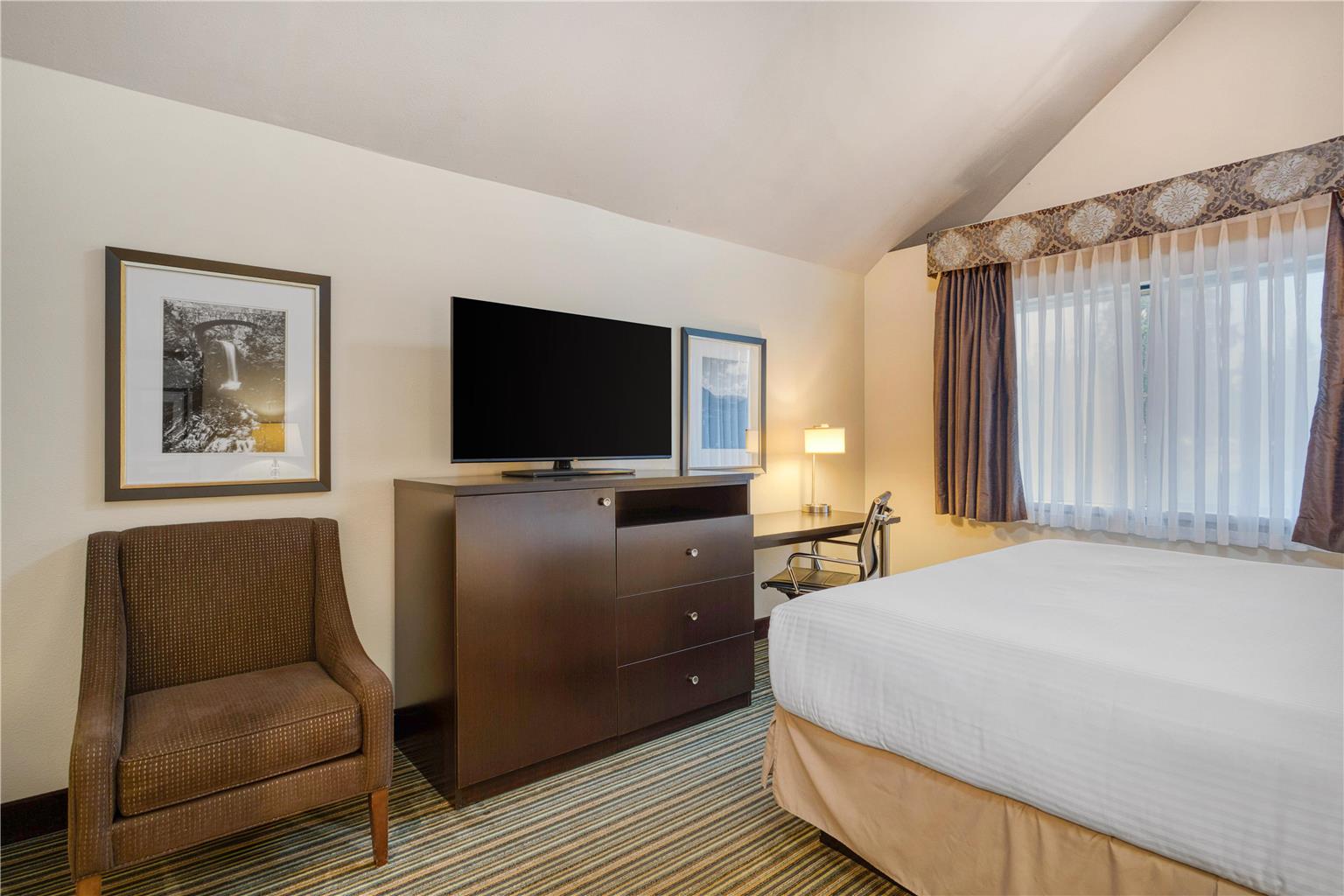 Best Western Alderwood Image