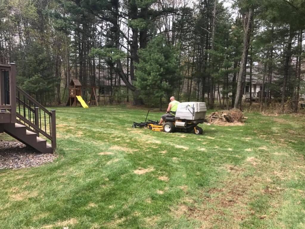 R&N Tree and Lawn Services Photo