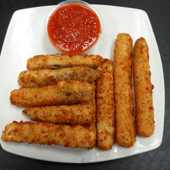 Fried Zucchini with Marinara Sauce