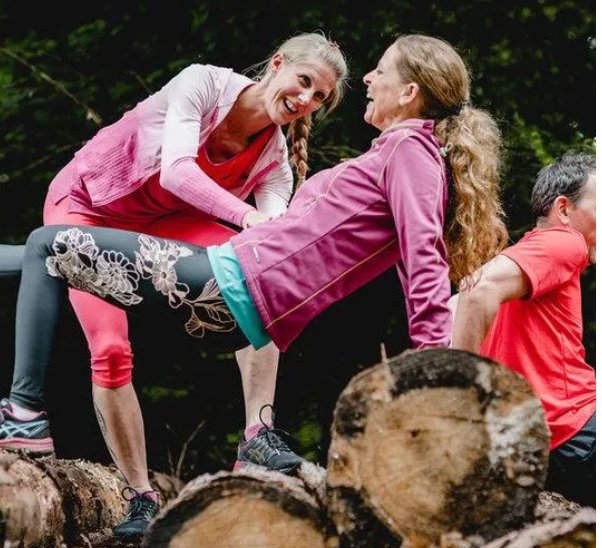 Forest Fitness und Teambuilding: Stärke Körper und Teamgeist im Wald