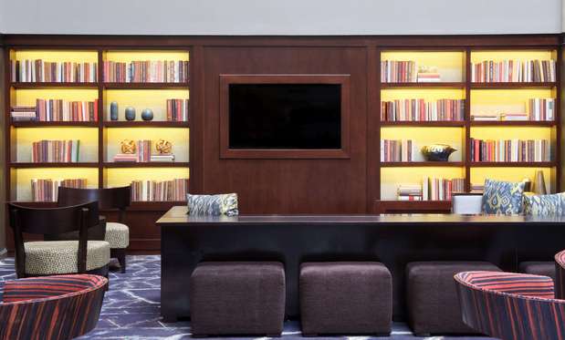 Images Embassy Suites by Hilton Philadelphia Airport