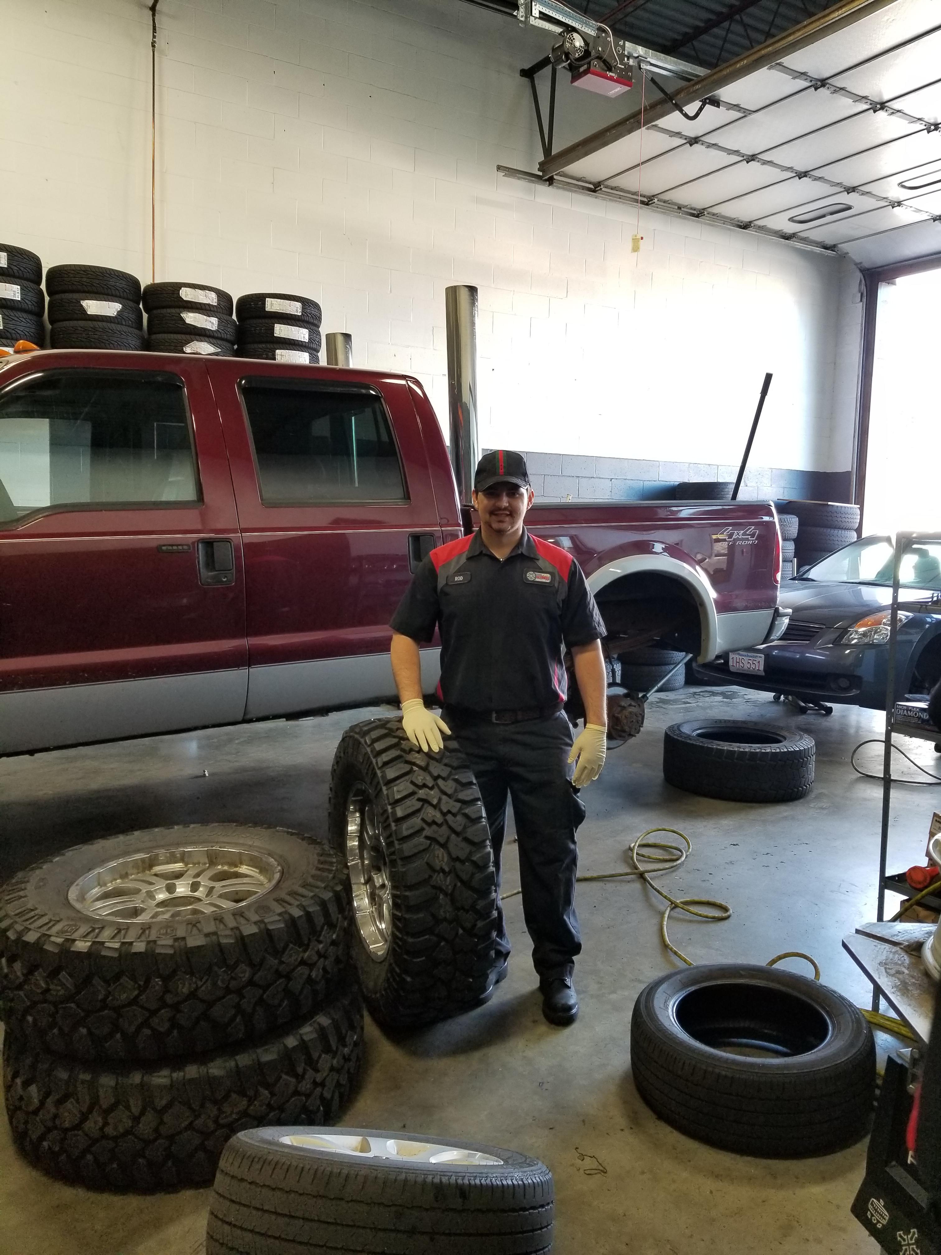 Tire King Services LLC Photo