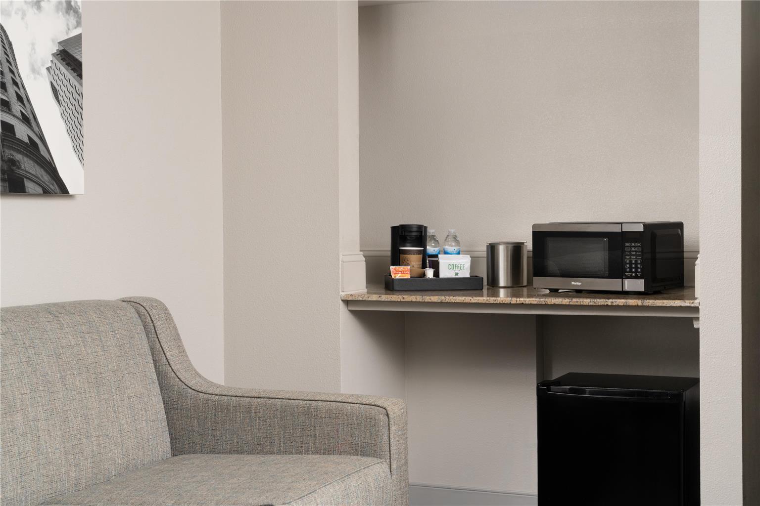 DoubleTree by Hilton Providence Airport Warwick Image