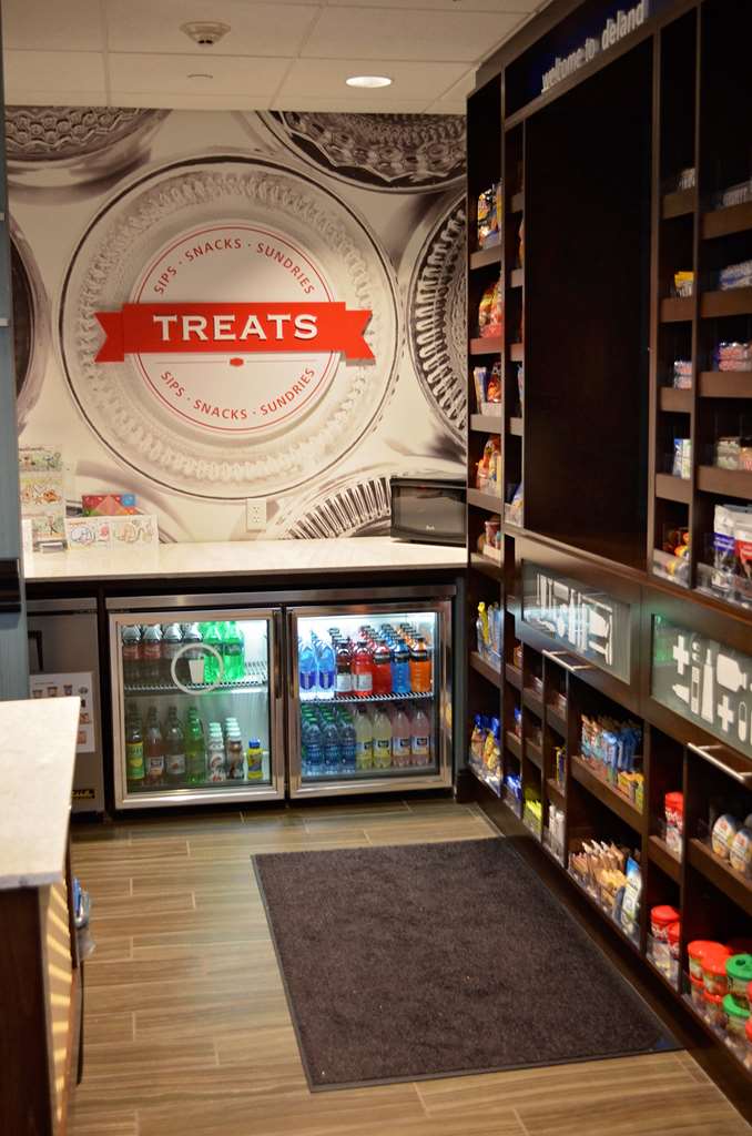 Hampton Inn & Suites Deland Image