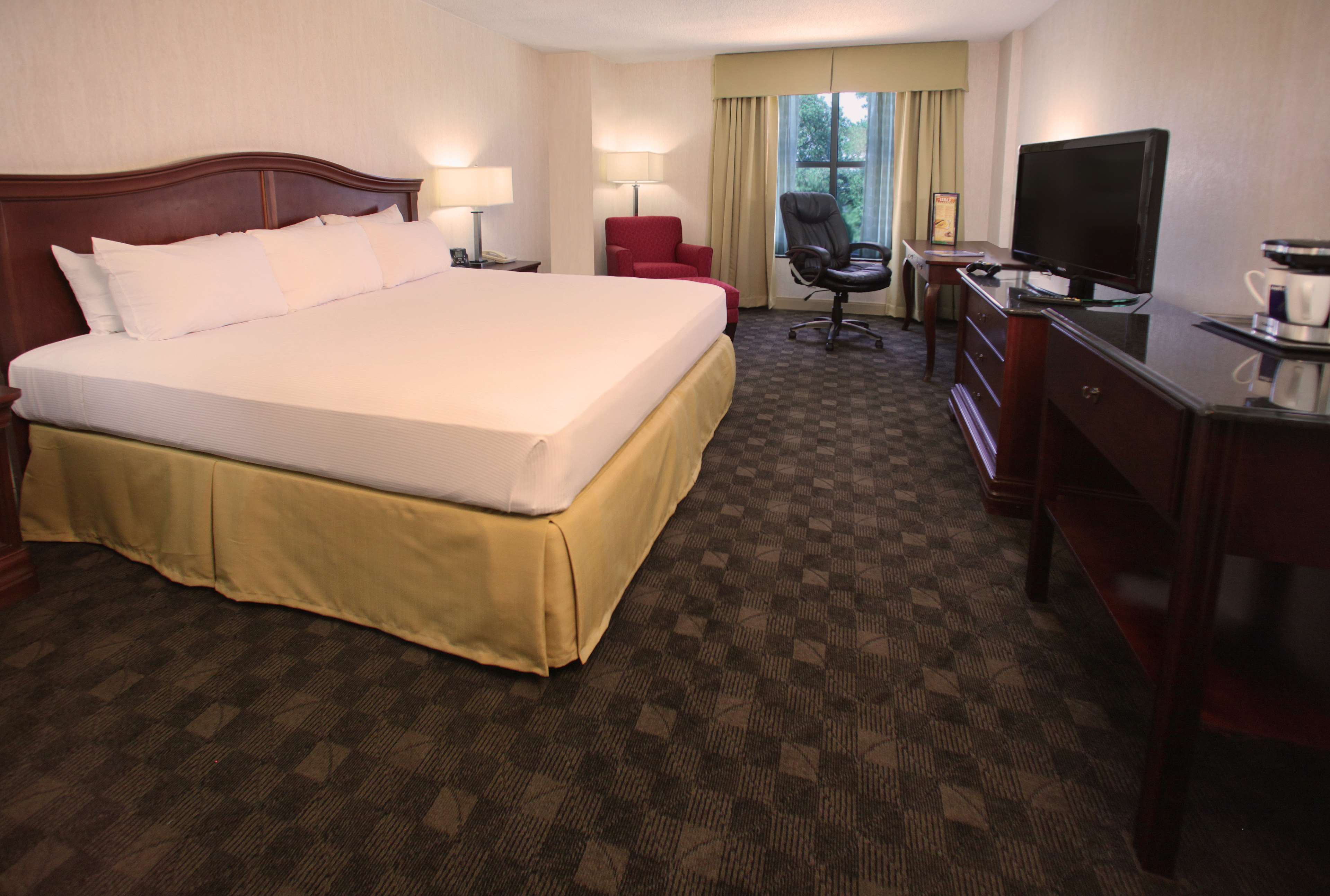 DoubleTree by Hilton Hotel Norfolk Airport Photo