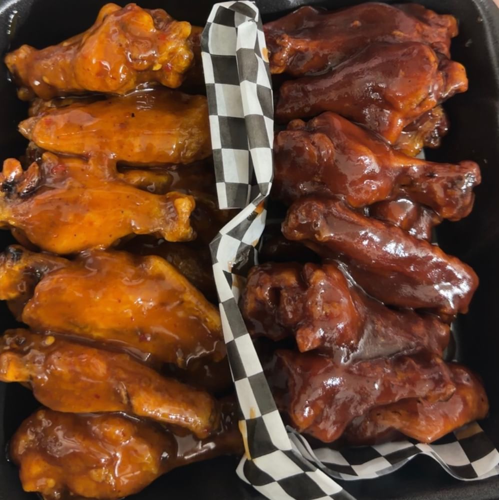 24 Pieces Wings (Up to 4 Flavors)