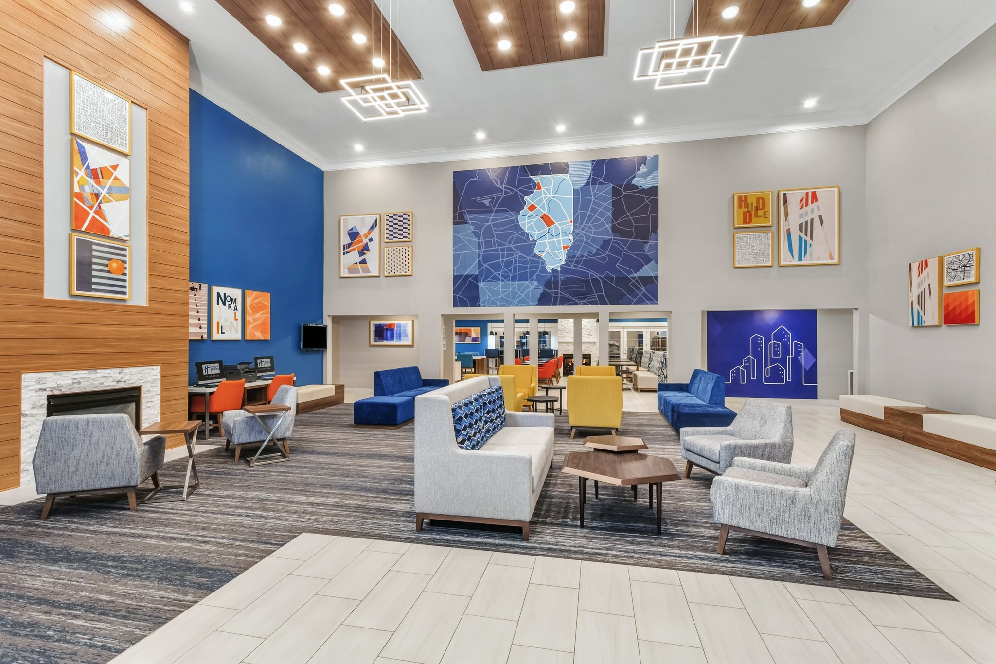 Holiday Inn Express & Suites Bloomington - Normal by IHG Image