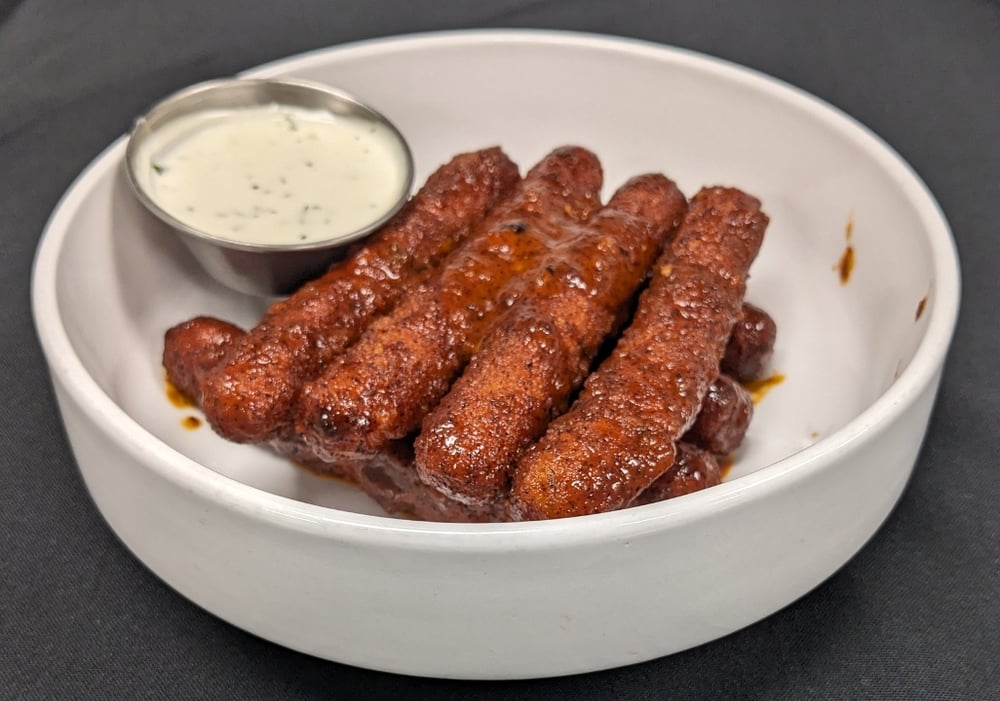 Nashville Mozzarella Sticks (V)