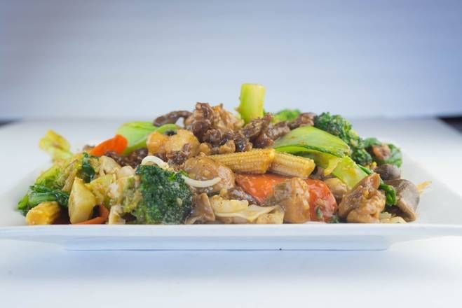 85. Beef Chow Fun