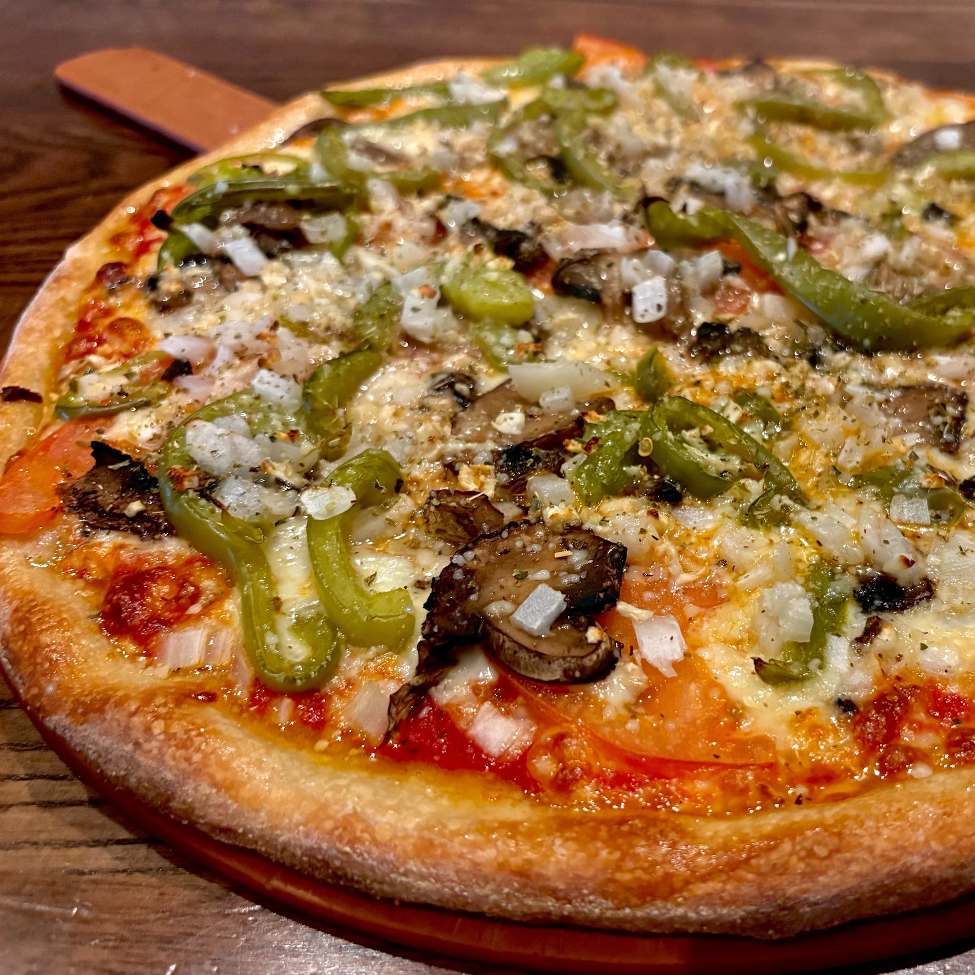 16" Vegetarian Pizza