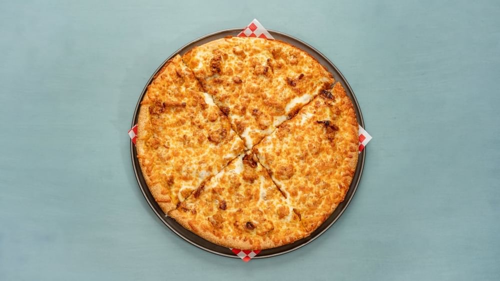 Small Gold Fever Pizza Crispy Chicken, Bacon & Gold Fever Sauce Served with Bleu Cheese Small
