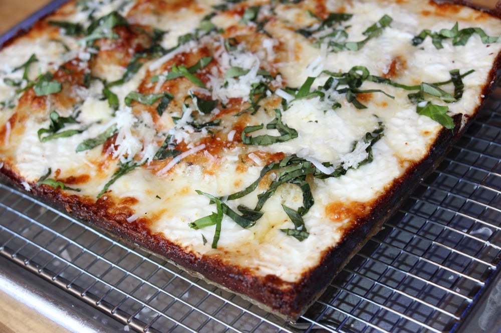 SMALL FIVE CHEESE BIANCA