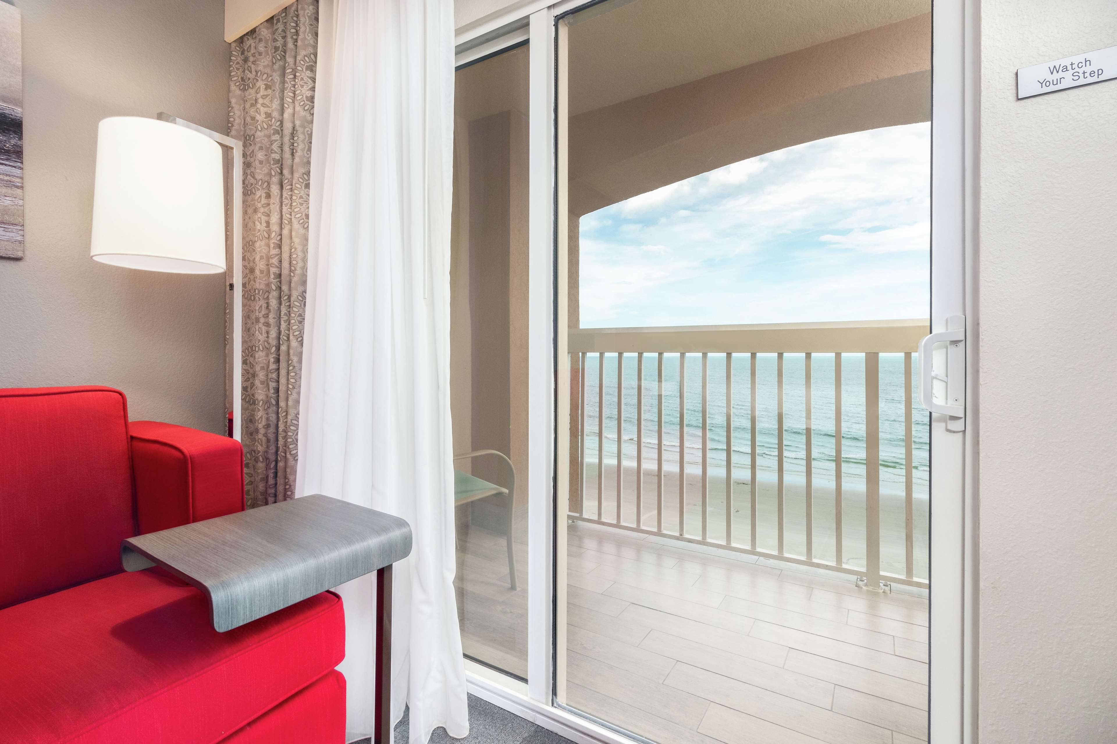 Hampton Inn Daytona Shores-Oceanfront Photo