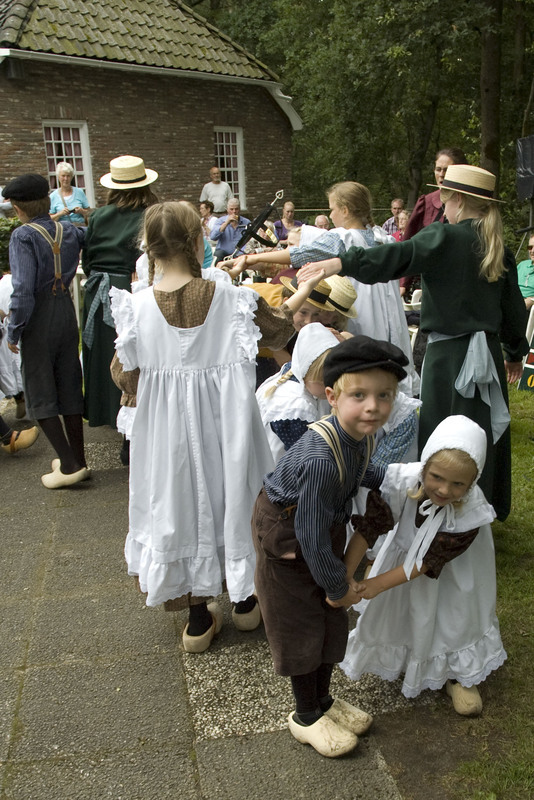 Foto's Drentse Vereniging 't Aol' Volk Emmen