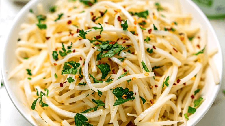 Pasta with Garlic & Olive Oil