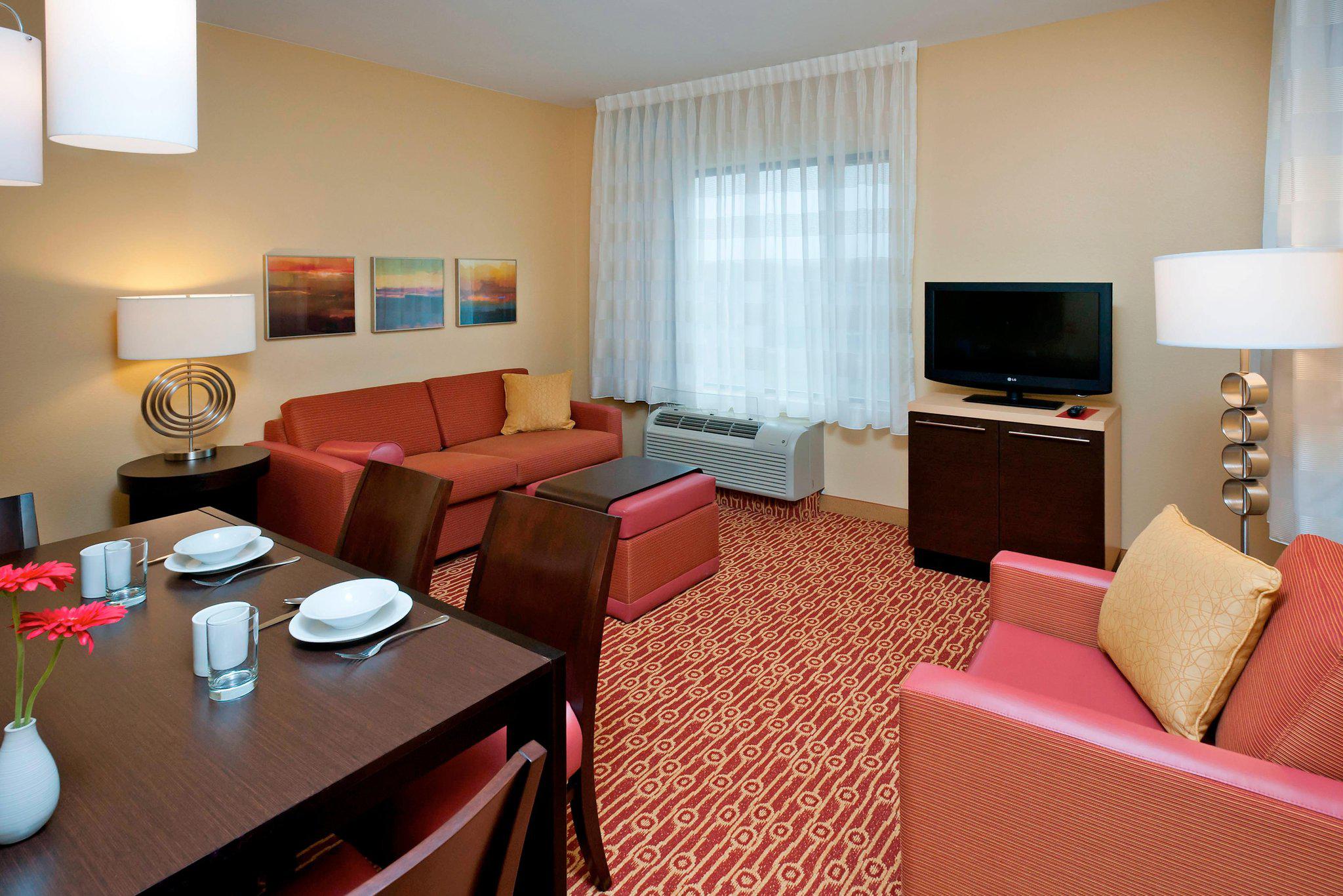 TownePlace Suites by Marriott Nashville Airport Photo