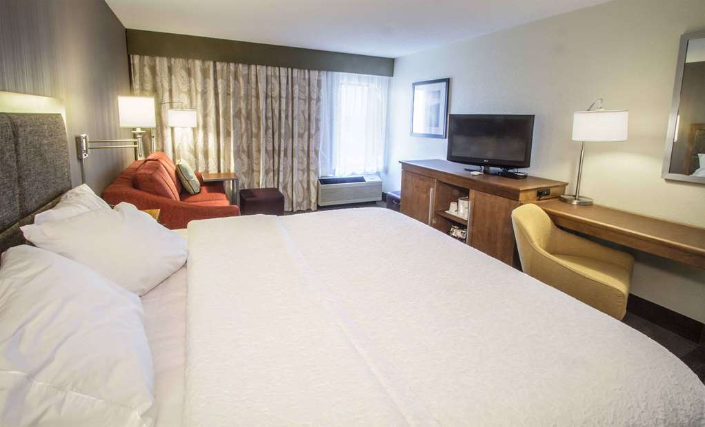 Hampton Inn South Haven Image