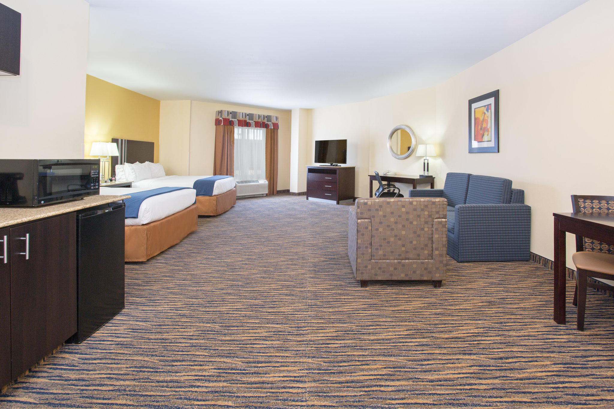 Holiday Inn Express & Suites Denver North - Thornton Photo