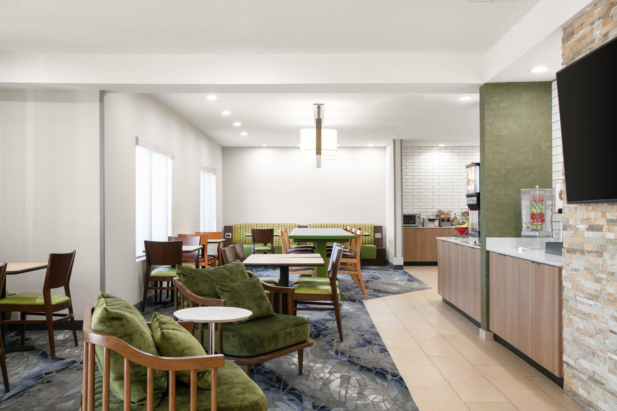 Fairfield Inn & Suites by Marriott Tulsa Central Photo