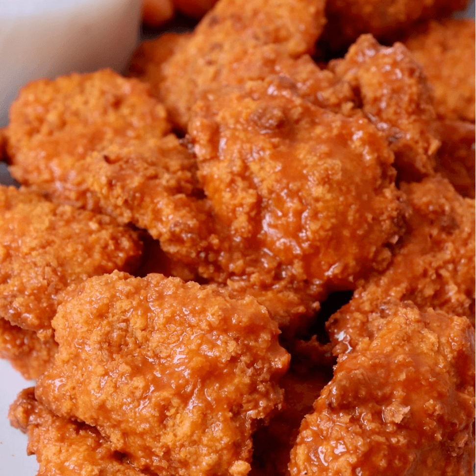 Buffalo Wings (8)