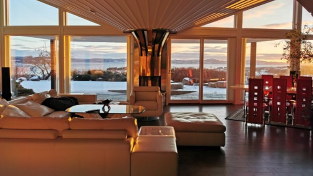 Gallery thumbnail