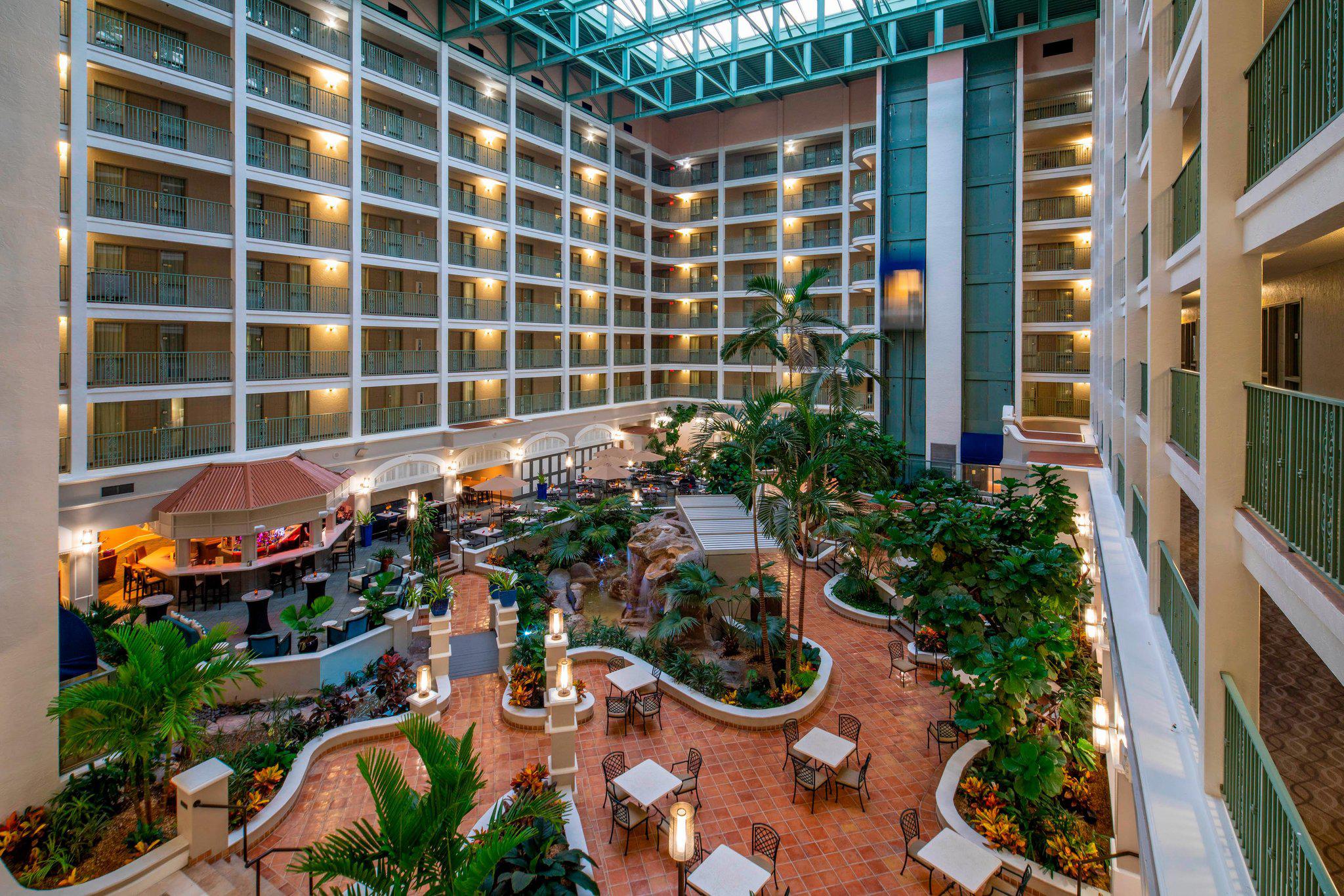 Sheraton Suites Fort Lauderdale at Cypress Creek Photo