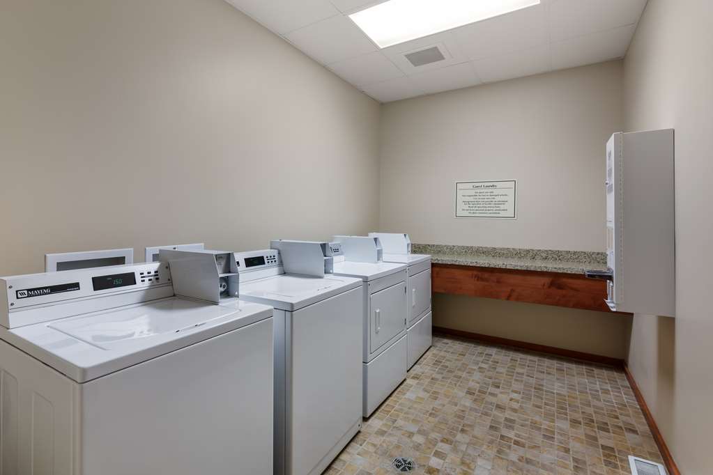 Best Western Golden Prairie Inn & Suites Image