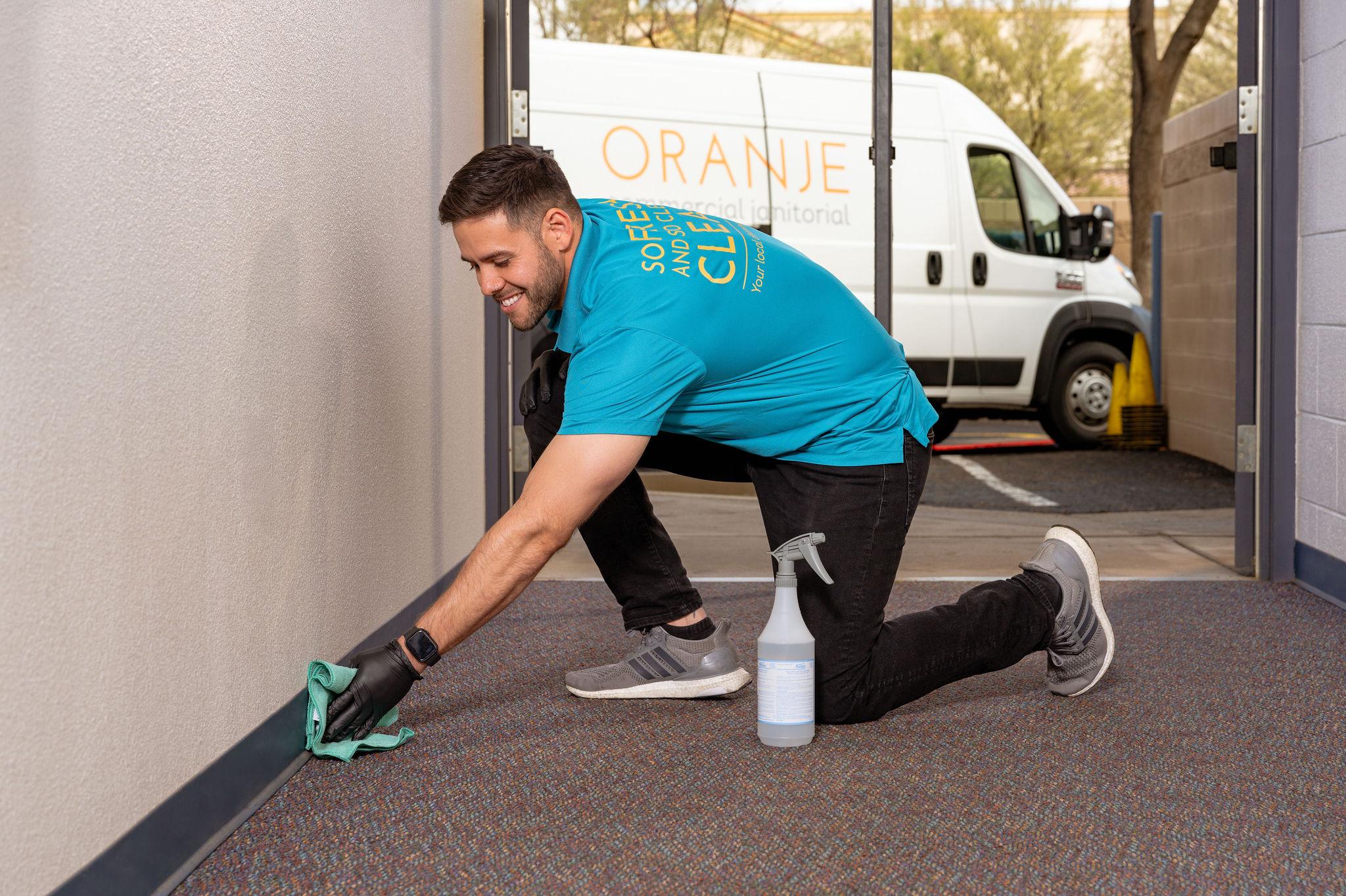 Oranje Commercial Janitorial in Phoenix Image