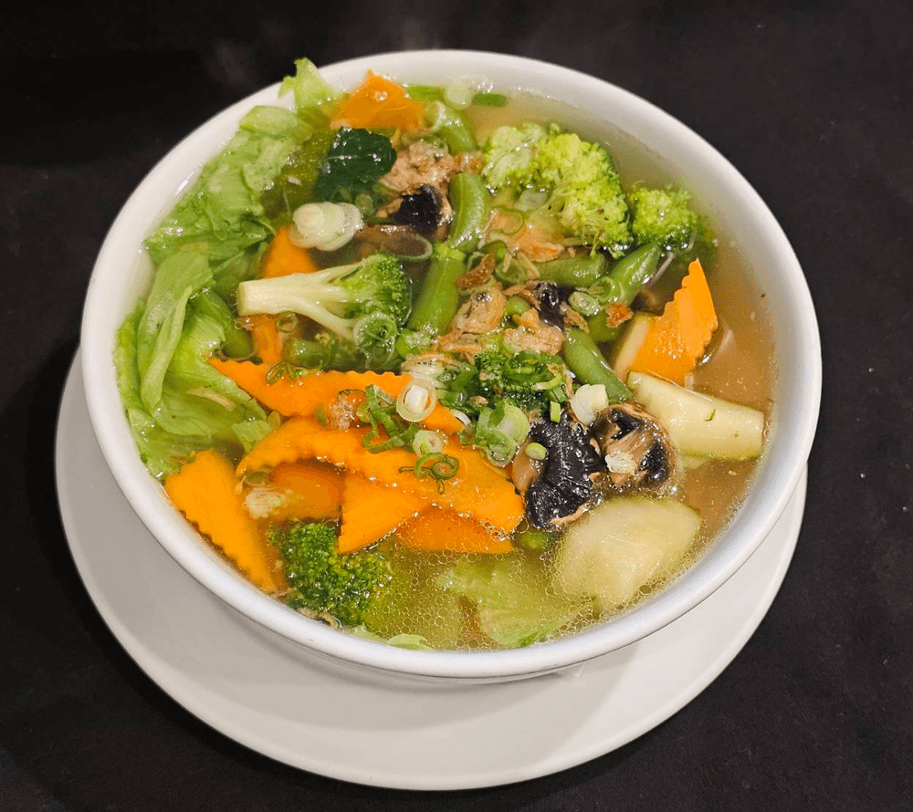 E9. Vegetable Egg Noodle Soup