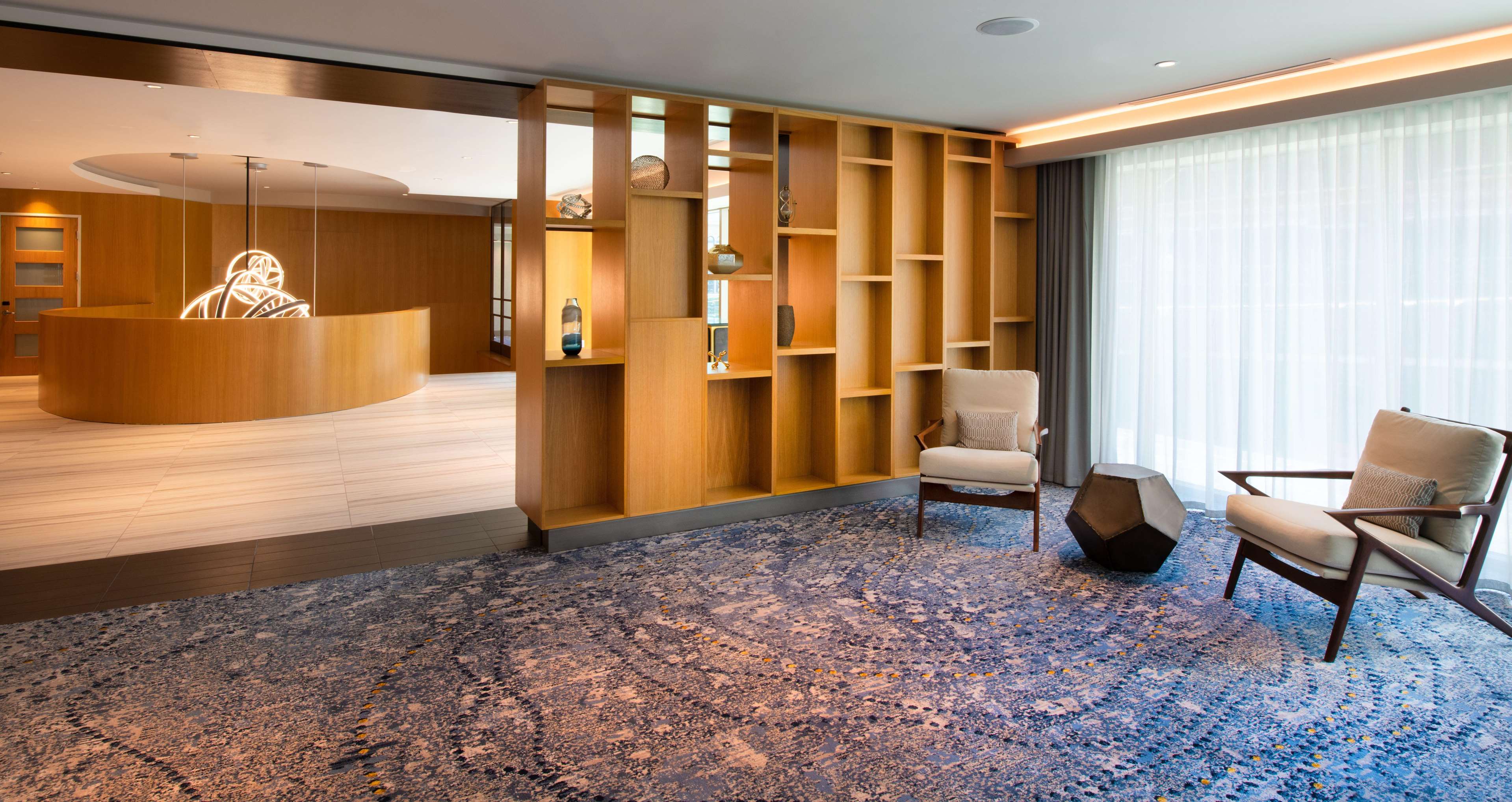 The Charter Hotel Seattle, Curio Collection by Hilton Photo