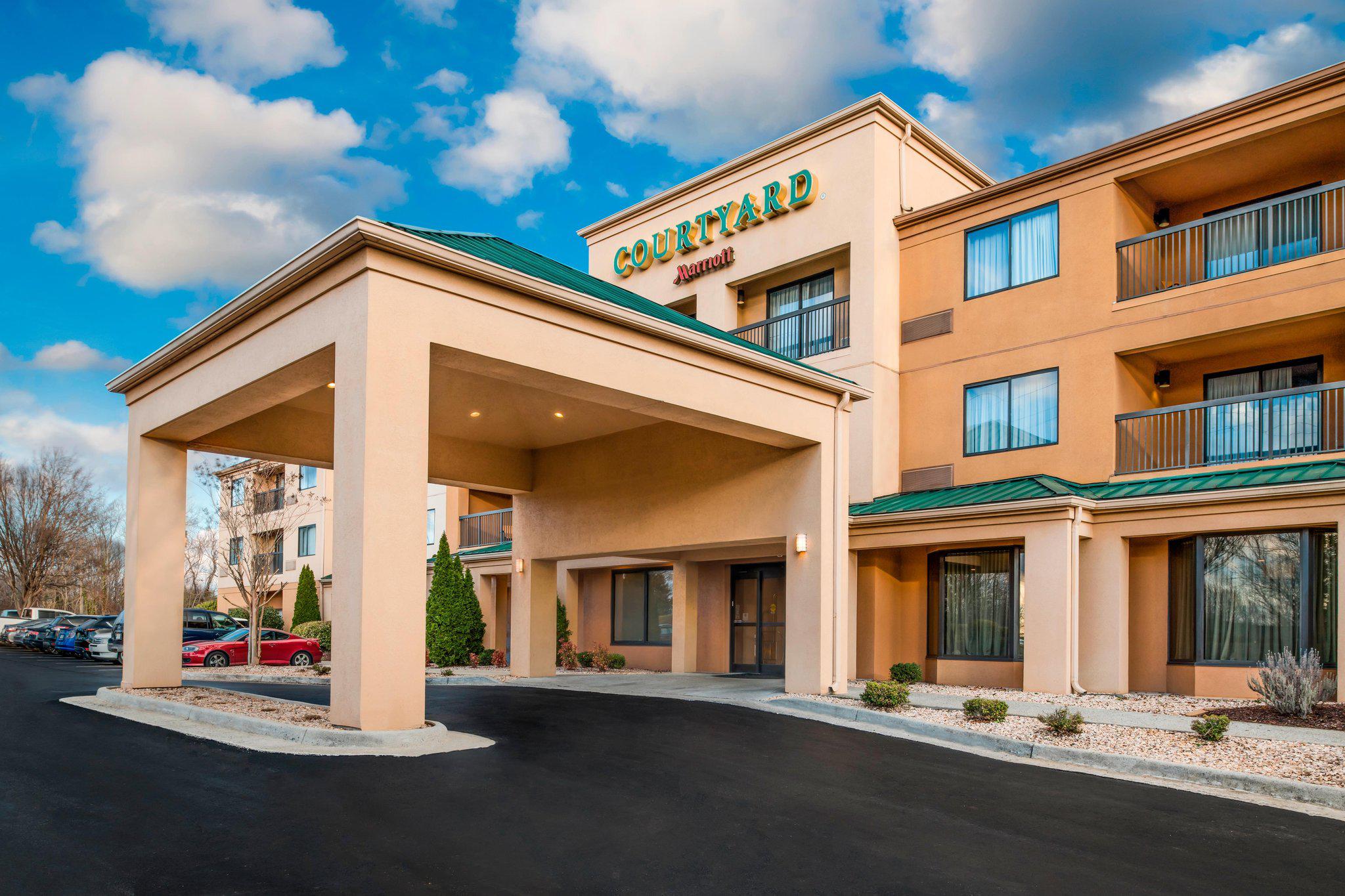 Courtyard by Marriott Lynchburg Photo