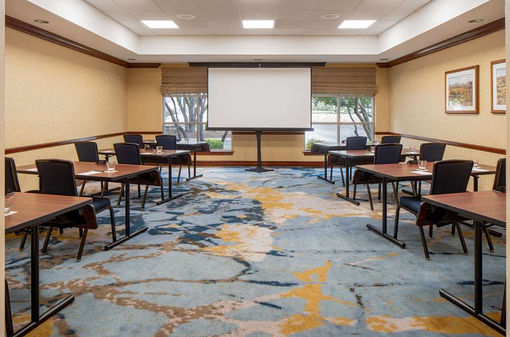 Hilton San Antonio Hill Country Image